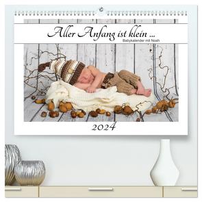 Aller Anfang ist klein – Babykalender mit Noah (hochwertiger Premium Wandkalender 2024 DIN A2 quer), Kunstdruck in Hochglanz von :: Fotodesign,  HETIZIA