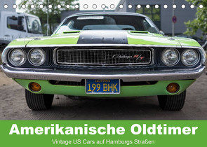 Amerikanische Oldtimer – Vintage US Cars auf Hamburgs Straßen (Tischkalender 2023 DIN A5 quer) von Voss,  Matthias