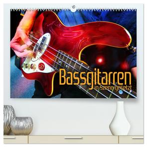 Bassgitarren in Szene gesetzt (hochwertiger Premium Wandkalender 2024 DIN A2 quer), Kunstdruck in Hochglanz von Utz,  Renate
