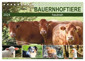 Bauernhoftiere hautnah (Tischkalender 2024 DIN A5 quer), CALVENDO Monatskalender von Löwer,  Sabine