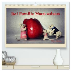 Bei Familie Maus zuhaus (hochwertiger Premium Wandkalender 2024 DIN A2 quer), Kunstdruck in Hochglanz von Hain,  Heike Hultsch,  Sarah