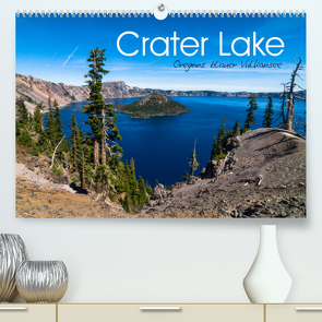 Crater Lake – Oregons blauer Vulkansee (Premium, hochwertiger DIN A2 Wandkalender 2022, Kunstdruck in Hochglanz) von Pechmann,  Reiner