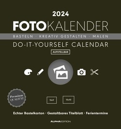 Foto-Bastelkalender schwarz 2024 – Do it yourself calendar 16×17 cm – datiert – Kreativkalender – Foto-Kalender – Alpha Edition
