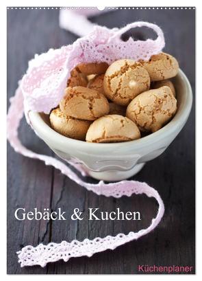 Gebäck und Kuchen Küchenplaner (Wandkalender 2024 DIN A2 hoch), CALVENDO Monatskalender von Gissemann,  Corinna