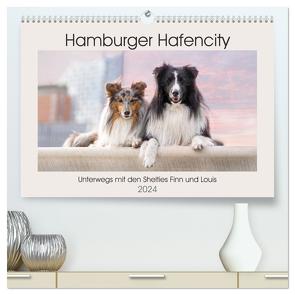 Hamburger Hafencity – Unterwegs mit den Shelties Finn und Louis (hochwertiger Premium Wandkalender 2024 DIN A2 quer), Kunstdruck in Hochglanz von Teßen,  Sonja
