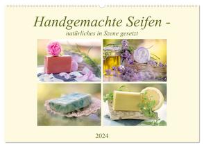 Handgemachte Seifen – natürliches in Szene gesetzt (Wandkalender 2024 DIN A2 quer), CALVENDO Monatskalender von Riedel,  Tanja