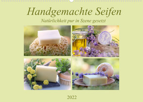Handgemachte Seifen – Natürlichkeit in Szene gesetztAT-Version (Wandkalender 2022 DIN A2 quer) von Riedel,  Tanja