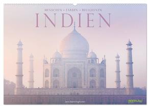 Indien: Menschen • Farben • Religionen (Wandkalender 2024 DIN A2 quer), CALVENDO Monatskalender von Benninghofen,  Jens