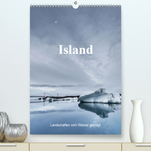 Island – Landschaften vom Wasser geprägt (Premium, hochwertiger DIN A2 Wandkalender 2021, Kunstdruck in Hochglanz) von Sulima,  Dirk