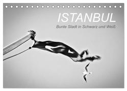 Istanbul – Bunte Stadt in Schwarz und Weiß (Tischkalender 2024 DIN A5 quer), CALVENDO Monatskalender von Reinecke,  Ina