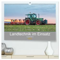 Landtechnik im Einsatz (hochwertiger Premium Wandkalender 2024 DIN A2 quer), Kunstdruck in Hochglanz von Mark S.,  Fotografie