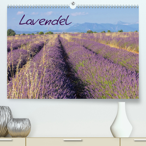 Lavendel (Premium, hochwertiger DIN A2 Wandkalender 2021, Kunstdruck in Hochglanz) von LianeM