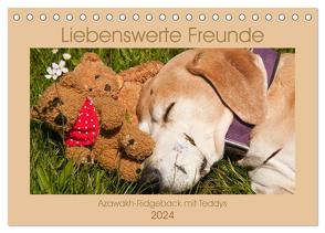 Liebenswerte Freunde – Azawakh-Ridgeback mit Teddys (Tischkalender 2024 DIN A5 quer), CALVENDO Monatskalender von Bölts,  Meike
