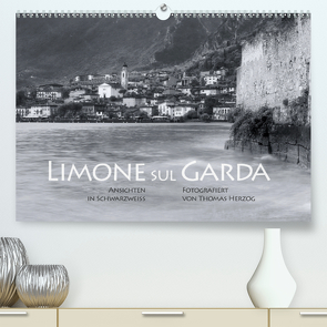Limone sul Garda schwarzweiß (Premium, hochwertiger DIN A2 Wandkalender 2020, Kunstdruck in Hochglanz) von Herzog,  Thomas, www.bild-erzaehler.com