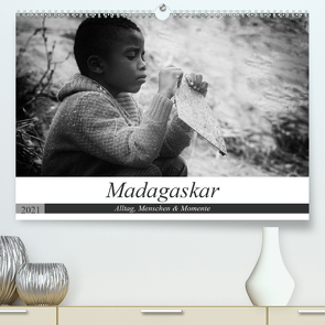 Madagaskar: Alltag, Menschen und Momente (Premium, hochwertiger DIN A2 Wandkalender 2021, Kunstdruck in Hochglanz) von Schade,  Teresa