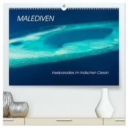 Malediven – Inselparadies im Indischen Ozean (hochwertiger Premium Wandkalender 2024 DIN A2 quer), Kunstdruck in Hochglanz von Simone Flach,  Sandra