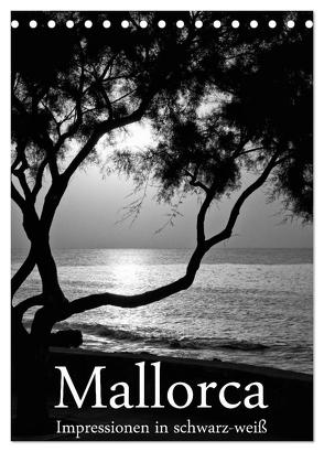 Mallorca Impressionen in schwarz-weiß (Tischkalender 2024 DIN A5 hoch), CALVENDO Monatskalender von Stehle,  Brigitte