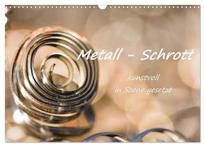 Metall – Schrott kunstvoll in Szene gesetzt (Wandkalender 2024 DIN A3 quer), CALVENDO Monatskalender von Hackstein,  Bettina