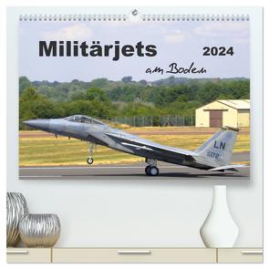 Militärjets am Boden (hochwertiger Premium Wandkalender 2024 DIN A2 quer), Kunstdruck in Hochglanz von MUC-Spotter,  MUC-Spotter