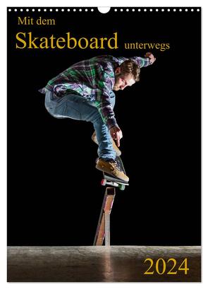 Mit dem Skateboard unterwegs (Wandkalender 2024 DIN A3 hoch), CALVENDO Monatskalender von Wenk,  Michael