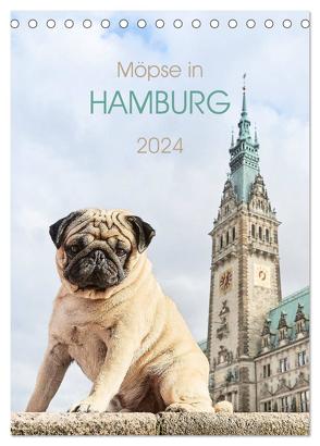 Möpse in Hamburg (Tischkalender 2024 DIN A5 hoch), CALVENDO Monatskalender von und Julia Dodeck,  Ole