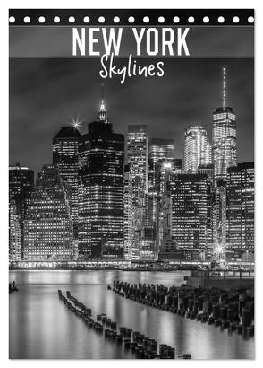 NEW YORK Skylines (Tischkalender 2024 DIN A5 hoch), CALVENDO Monatskalender von Viola,  Melanie