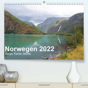 Norwegen 2022 – Berge, Fjorde, Moore (Premium, hochwertiger DIN A2 Wandkalender 2022, Kunstdruck in Hochglanz) von Zimmermann,  Frank