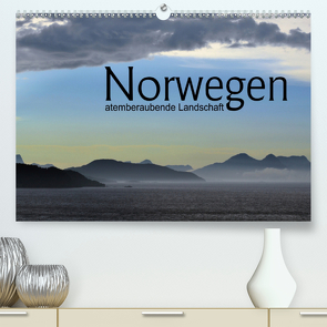 Norwegen atemberaubende Landschaft (Premium, hochwertiger DIN A2 Wandkalender 2021, Kunstdruck in Hochglanz) von calmbacher,  Christiane