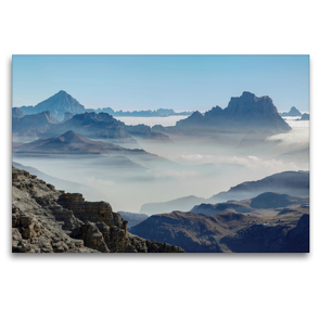 Premium Textil-Leinwand 120 x 80 cm Quer-Format Der Monte Antelao (3264 m) und der Monte Pelmo (3168 m) erheben sich über ein Wolkenmeer in den Dolomiten des Veneto | Wandbild, HD-Bild auf Keilrahmen, Fertigbild auf hochwertigem Vlies, Leinwanddruck von Martin Zwick