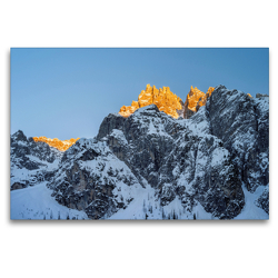 Premium Textil-Leinwand 120 x 80 cm Quer-Format Winter im Innerfeldtal der Sextener Dolomiten mit dem rot-glühenden Gipfel der Dreischusterspitze (3145 m) | Wandbild, HD-Bild auf Keilrahmen, Fertigbild auf hochwertigem Vlies, Leinwanddruck von Martin Zwick