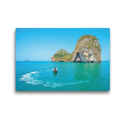 Premium Textil-Leinwand 45 x 30 cm Quer-Format Ein kleines Fischerboot vor einem imposanten Felsen | Wandbild, HD-Bild auf Keilrahmen, Fertigbild auf hochwertigem Vlies, Leinwanddruck von CALVENDO