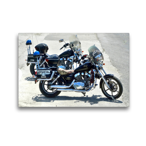 Premium Textil-Leinwand 45 x 30 cm Quer-Format Kubanische Polizei-Motorräder der Marke Yamaha | Wandbild, HD-Bild auf Keilrahmen, Fertigbild auf hochwertigem Vlies, Leinwanddruck von Henning von Löwis of Menar