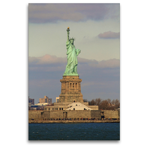 Premium Textil-Leinwand 80 x 120 cm Hoch-Format Freiheitsstatue in Manhattan New York City | Wandbild, HD-Bild auf Keilrahmen, Fertigbild auf hochwertigem Vlies, Leinwanddruck von Jana Thiem-Eberitsch