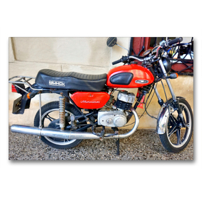 Premium Textil-Leinwand 90 x 60 cm Quer-Format Motorrad der Marke MINSK aus der UdSSR in Kuba | Wandbild, HD-Bild auf Keilrahmen, Fertigbild auf hochwertigem Vlies, Leinwanddruck von Henning von Löwis of Menar