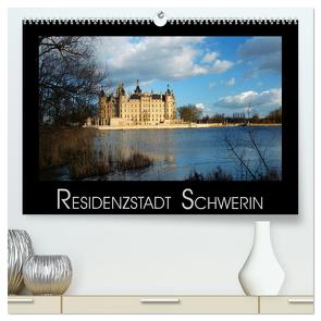 Residenzstadt Schwerin (hochwertiger Premium Wandkalender 2024 DIN A2 quer), Kunstdruck in Hochglanz von M. Laube,  Lucy