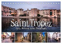 Saint Tropez – Early Morning Street Photography (Tischkalender 2024 DIN A5 quer), CALVENDO Monatskalender von Korte,  Niko