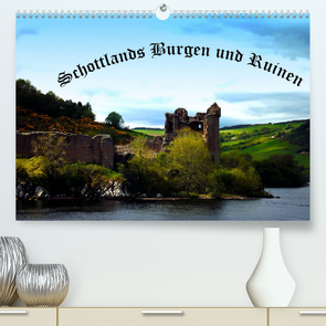 Schottlands Burgen und Ruinen (Premium, hochwertiger DIN A2 Wandkalender 2023, Kunstdruck in Hochglanz) von Wernicke-Marfo,  Gabriela