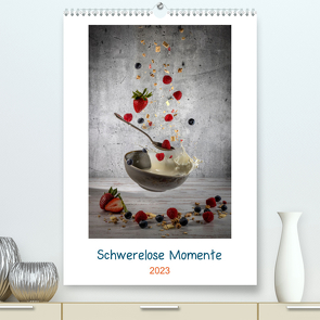 Schwerelose Momente (Premium, hochwertiger DIN A2 Wandkalender 2023, Kunstdruck in Hochglanz) von Immephotography