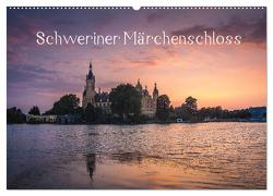 Schweriner Märchenschloss (Wandkalender 2024 DIN A2 quer), CALVENDO Monatskalender von Mueller,  Markus