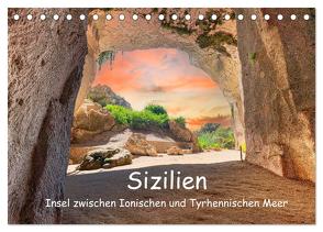Sizilien – Insel zwischen Ionischen und Tyrhennischen Meer (Tischkalender 2024 DIN A5 quer), CALVENDO Monatskalender von Männel,  Ulrich