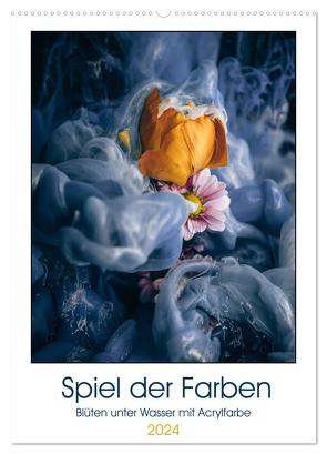 Spiel der Farben – Blüten unter Wasser mit Acrylfarben (Wandkalender 2024 DIN A2 hoch), CALVENDO Monatskalender von Gierok / Magic Artist Design,  Steffen