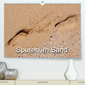 Spuren im Sand (Premium, hochwertiger DIN A2 Wandkalender 2023, Kunstdruck in Hochglanz) von Pocketkai