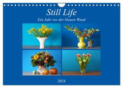 Still Life – Blumen vor der blauen Wand (Wandkalender 2024 DIN A4 quer), CALVENDO Monatskalender von Will,  Hans