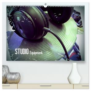STUDIO Equipment (hochwertiger Premium Wandkalender 2024 DIN A2 quer), Kunstdruck in Hochglanz von Bleicher,  Renate