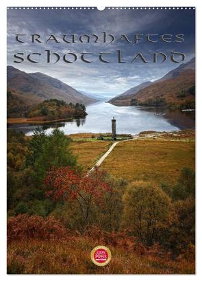 Traumhaftes Schottland (Wandkalender 2024 DIN A2 hoch), CALVENDO Monatskalender von Cross,  Martina