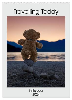 Travelling Teddy in Europa (Wandkalender 2024 DIN A2 hoch), CALVENDO Monatskalender von Kneidinger C-K-Images,  Christian
