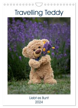 Travelling Teddy liebt es Bunt (Wandkalender 2024 DIN A4 hoch), CALVENDO Monatskalender von Kneidinger,  Christian