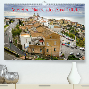 Vietri sul Mare an der Amalfiküste (Premium, hochwertiger DIN A2 Wandkalender 2022, Kunstdruck in Hochglanz) von Tortora - www.aroundthelight.com,  Alessandro