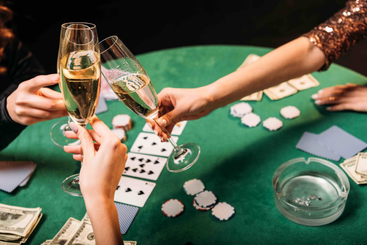 Wie man eine unvergessliche Party im Casino-Stil plant und veranstaltet